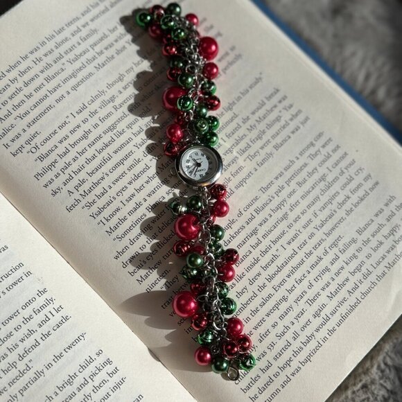 Christmas Theme Jingle Bell Bracelet Watch 7.25" with New Battery - Picture 8 of 11